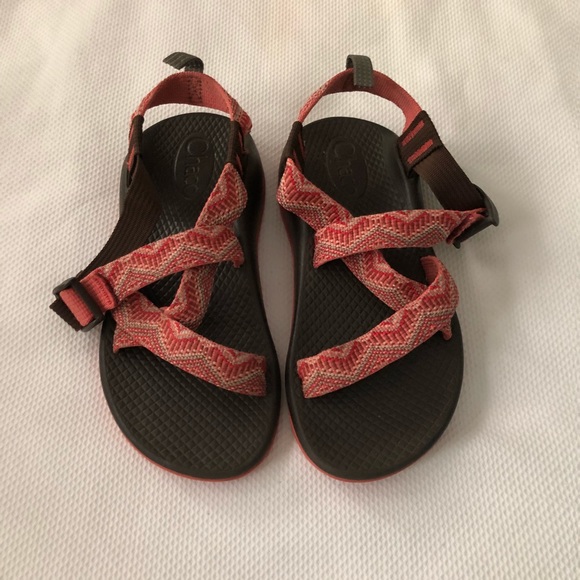 girls chacos size 1